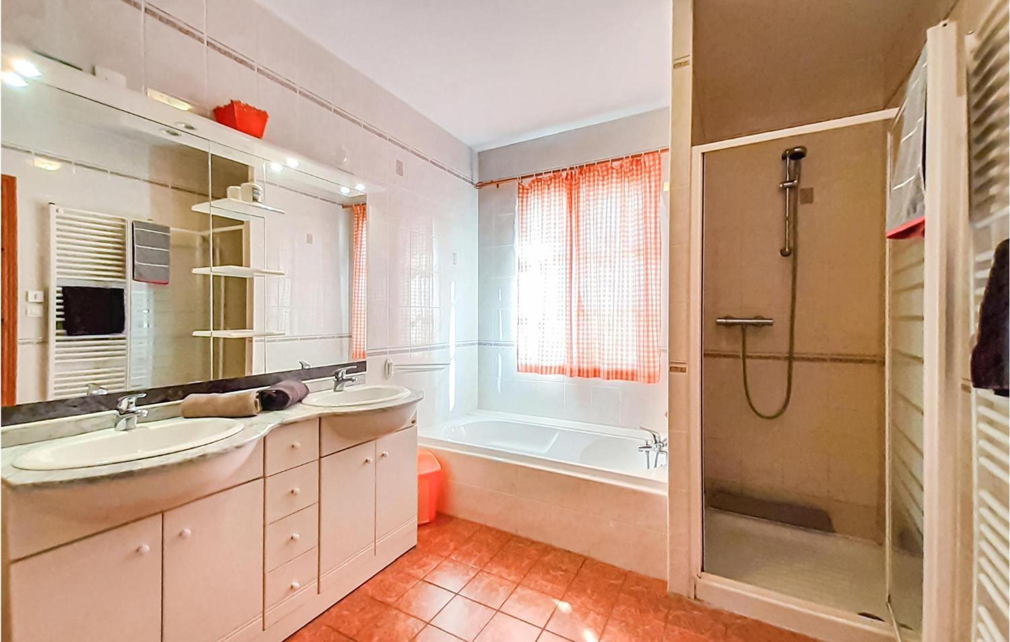 Gorgeous Apartment In Alette With Kitchenette ห้อง รูปภาพ